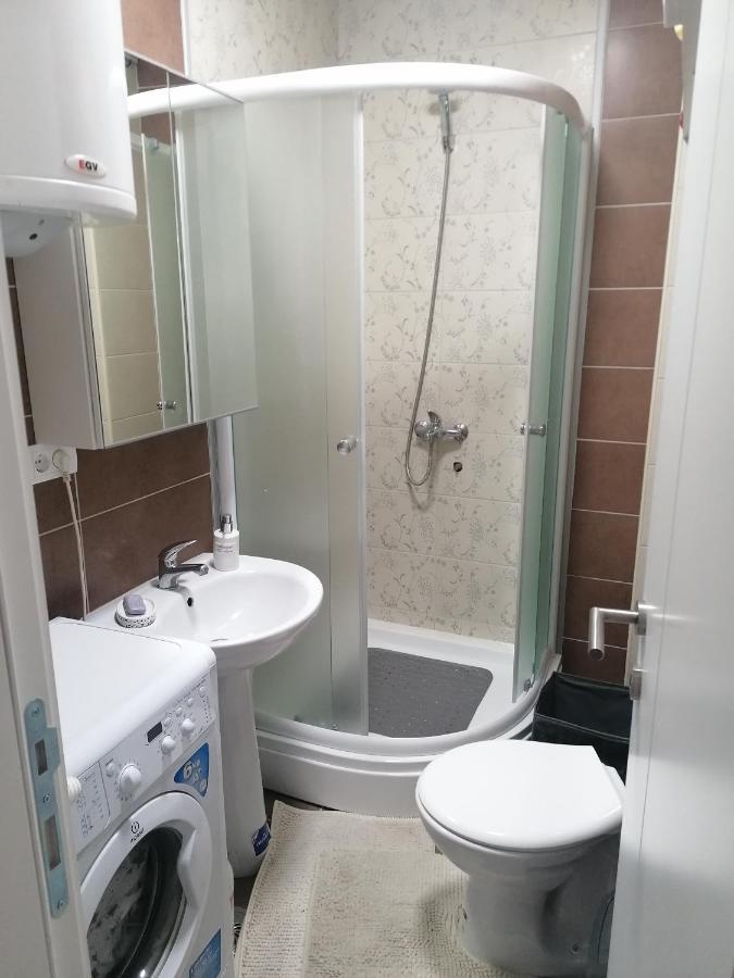 Nenadovic Apartman Obrenovac  Eksteriør billede