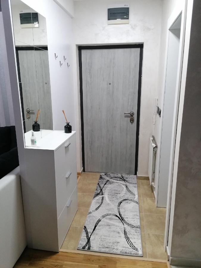 Nenadovic Apartman Obrenovac  Eksteriør billede