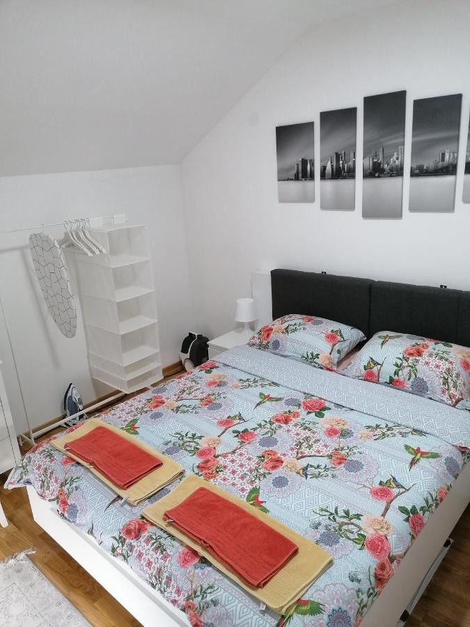 Nenadovic Apartman Obrenovac  Eksteriør billede