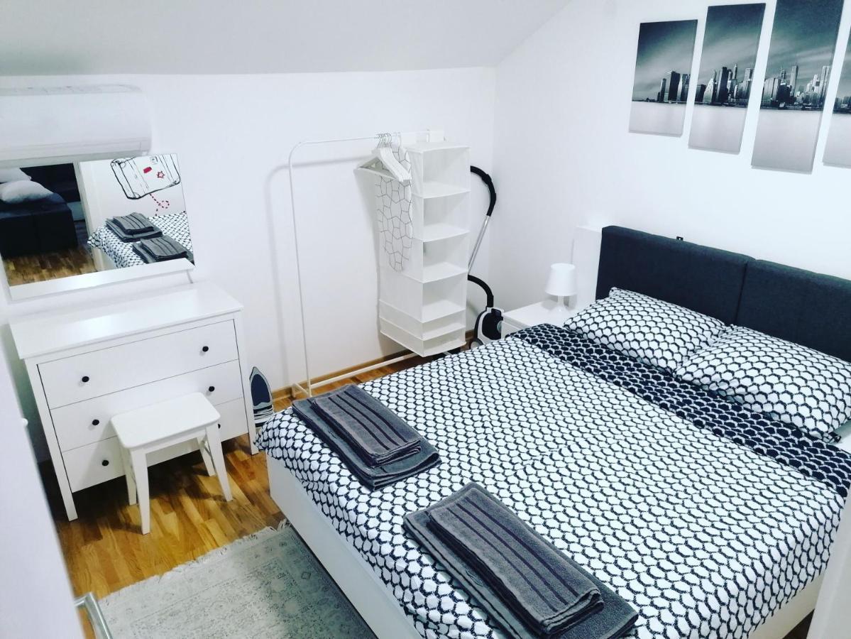 Nenadovic Apartman Obrenovac  Eksteriør billede